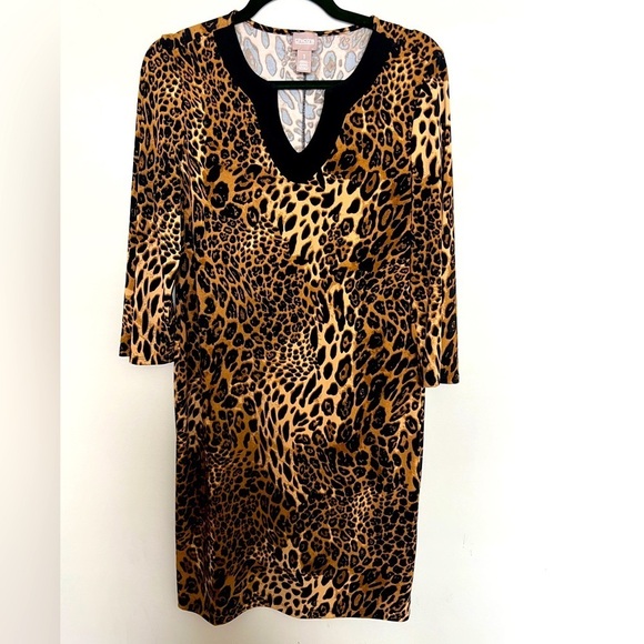 Chicos Womens Knee Length Dress Leopard Animal Print Mob Wife V Neck Size 1 - Picture 1 of 4